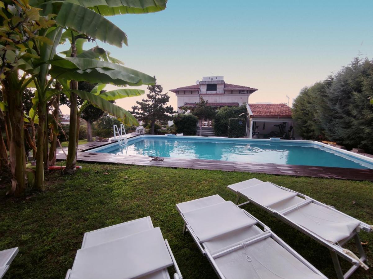 Villa Bianca Castellammare di Stabia Exteriör bild