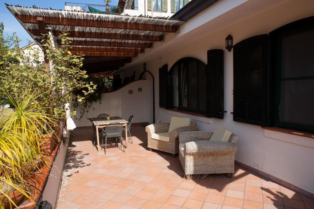 Villa Bianca Castellammare di Stabia Exteriör bild