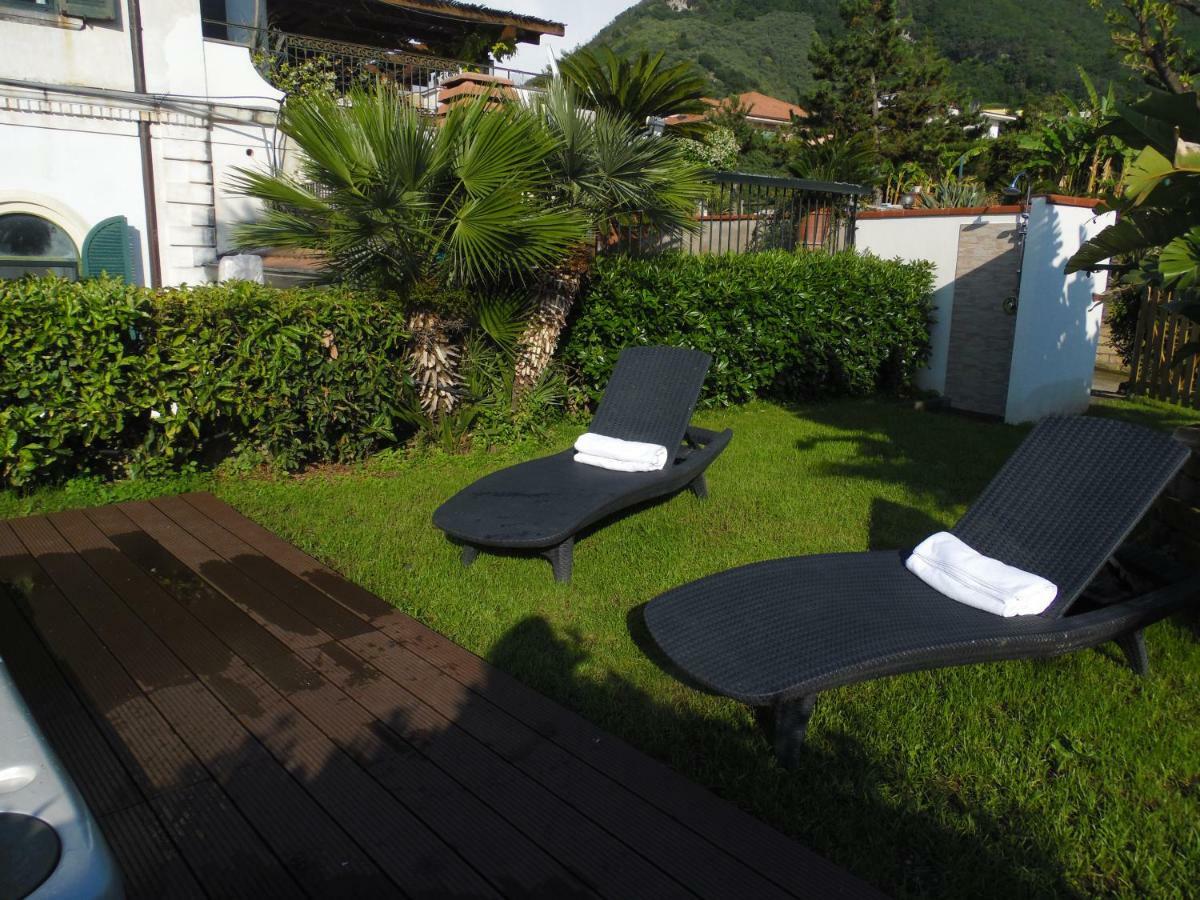 Villa Bianca Castellammare di Stabia Exteriör bild